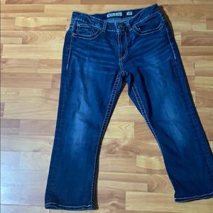Buckle size 30 capris Dark denim